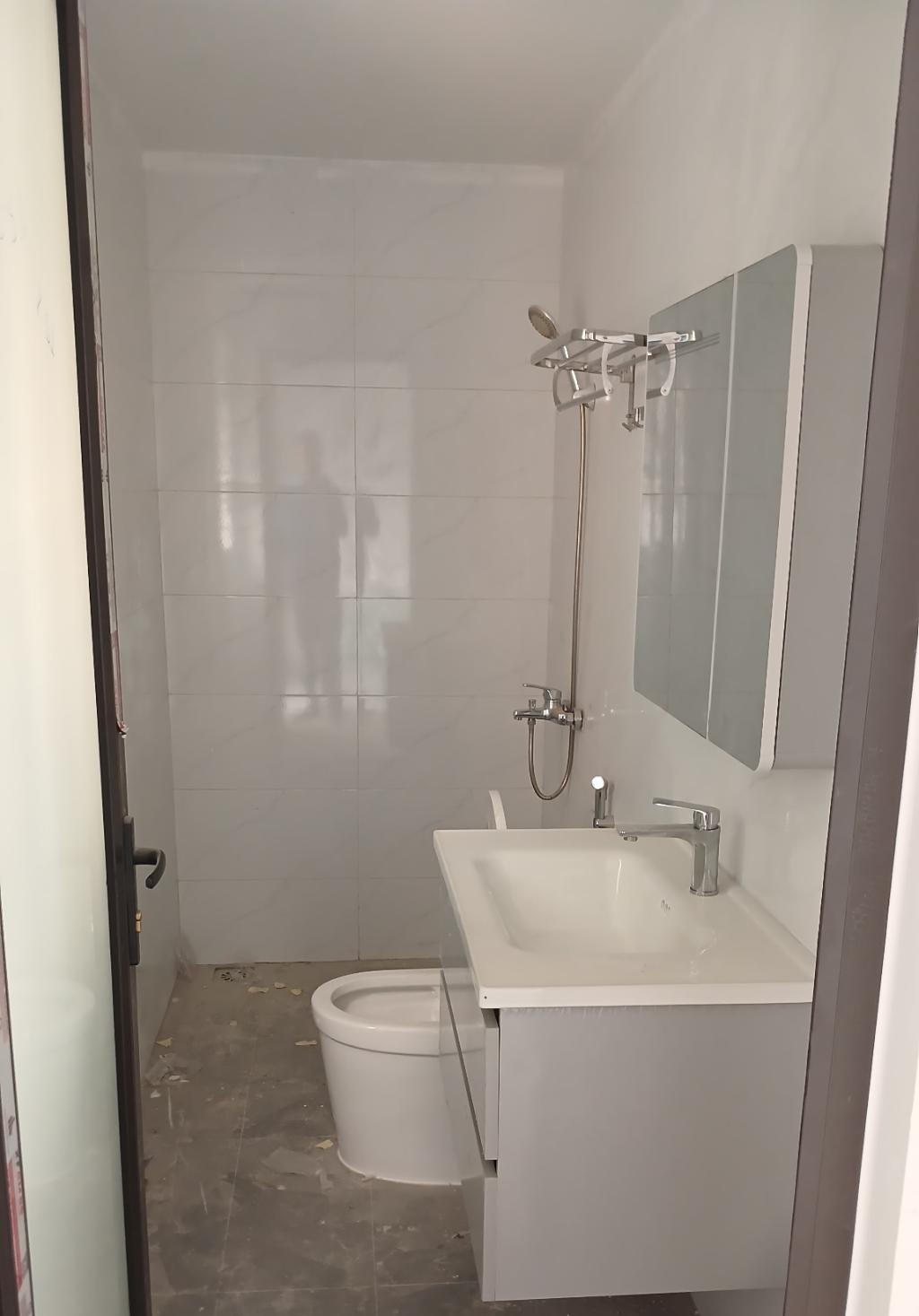 NHÀ 6 TẦNG - THANG MÁY -20M RA Ô TÔ TRÁNH – GẦN SIÊU THỊ, KĐT, TIỆN ÍCH NHIỀU.